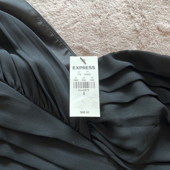 Express one-shoulder cocktail dress. Black. Size 0. NWT. - Picture 6 of 6